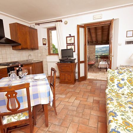 Agriturismo Le Colombe Assisi Pokoj fotografie