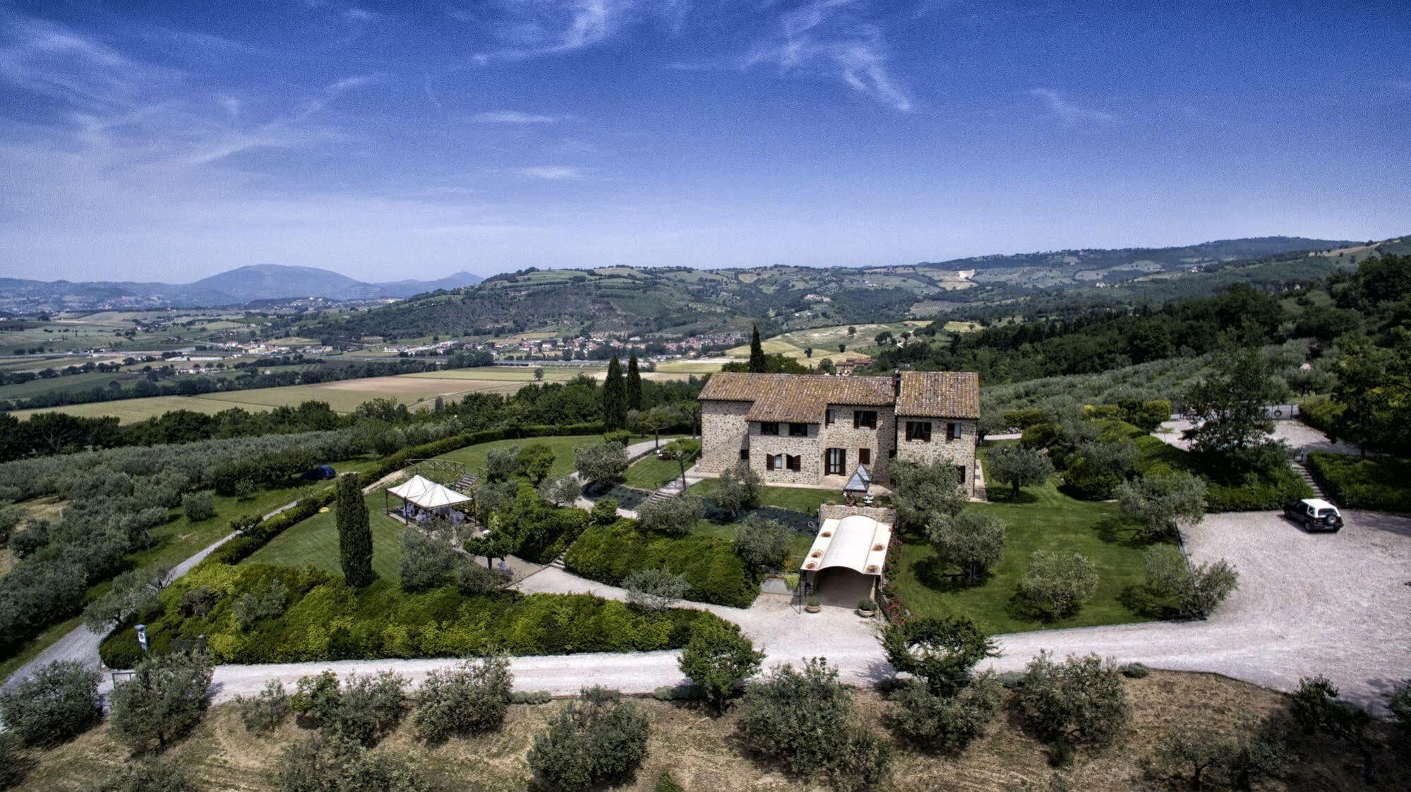 Agriturismo Le Colombe Assisi Exteriér fotografie